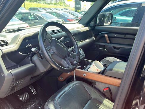 Used 2021 Land Rover Defender 110 X AWD/4WD image 4