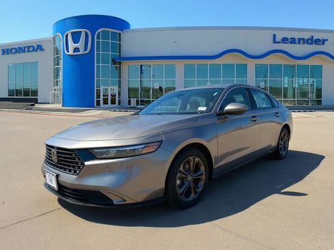 New 2026 Honda Accord EX-L image 1