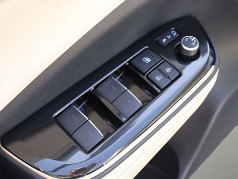 New 2026 Toyota Crown w/ Advanced Technology Package AWD/4WD image 12