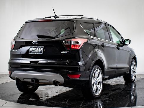 Used 2018 Ford Escape Titanium image 7