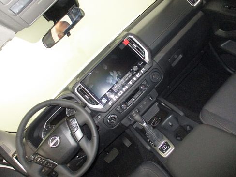 New 2026 Nissan Frontier SV w/ SV Convenience Package AWD/4WD image 17