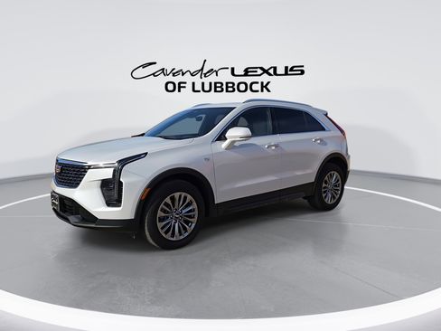 Used 2025 Cadillac XT4 Premium Luxury w/ Technology Package image 4
