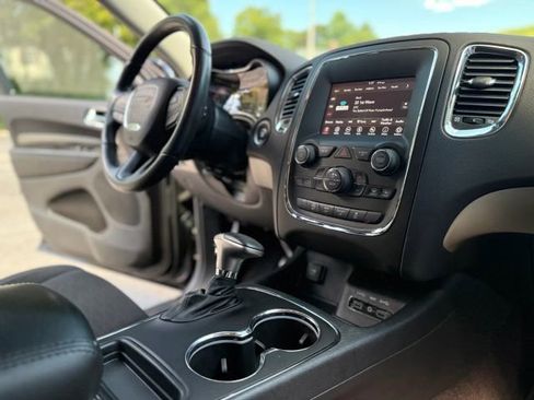 Used 2018 Dodge Durango SXT w/ 3rd Row Seating Group image 17