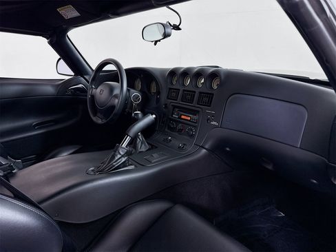 Used 2001 Dodge Viper RT/10 image 23