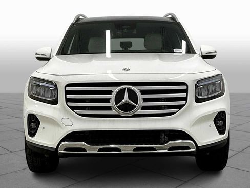 New 2025 Mercedes-Benz GLB 250 image 3