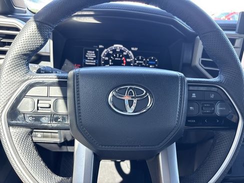 Used 2026 Toyota Sequoia Platinum AWD/4WD image 28