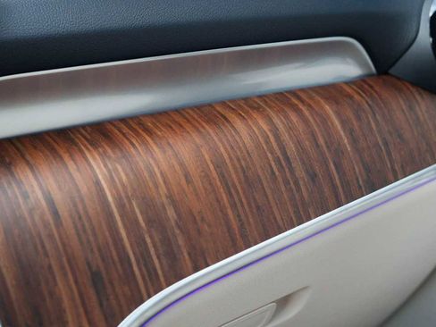 Used 2026 Mercedes-Benz GLC 300 4MATIC image 23