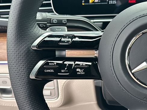 New 2026 Mercedes-Benz GLS 580 4MATIC image 27