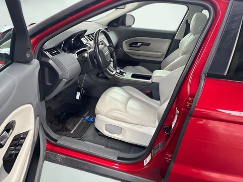 Used 2018 Land Rover Range Rover Evoque image 10