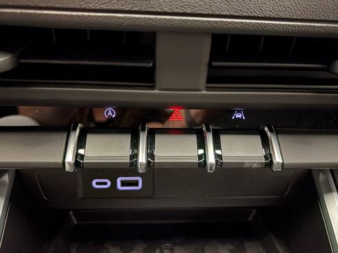 New 2026 Chevrolet Colorado Trail Boss AWD/4WD image 10