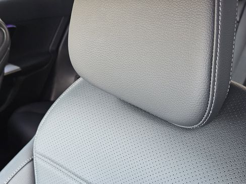 Used 2026 Mercedes-Benz GLC 300 4MATIC image 15