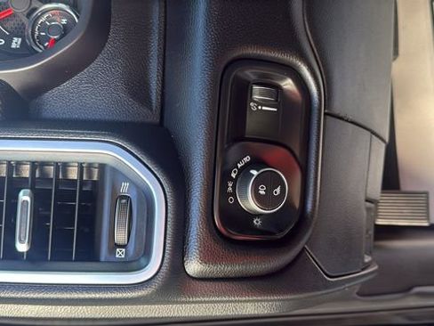 Used 2024 RAM 2500 Big Horn w/ Bed Utility Group image 18