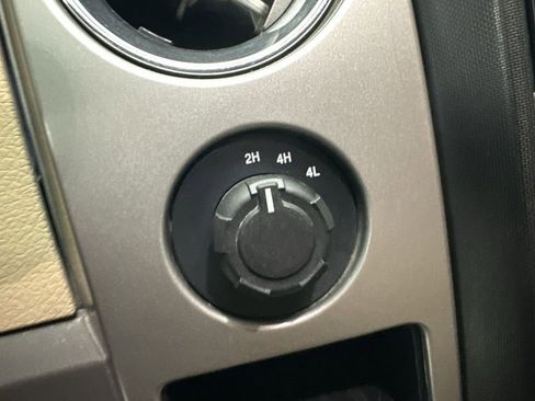 Used 2013 Ford F150 XLT w/ Mid Equipment Group AWD/4WD image 42
