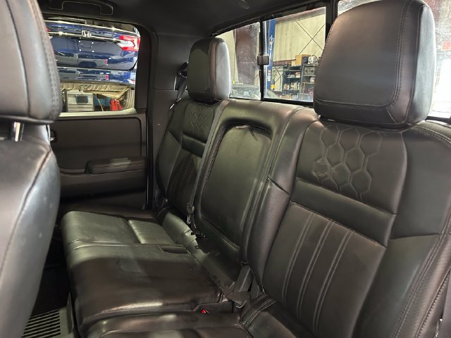 Used 2022 Nissan Frontier PRO-4X AWD/4WD image 38