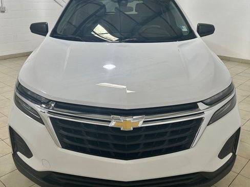 Used 2024 Chevrolet Equinox LS w/ LS Convenience Package FWD image 8