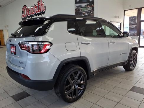 New 2026 Jeep Compass Limited image 3