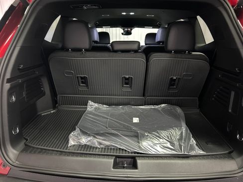 New 2026 GMC Acadia Elevation w/ Elevation Premium Package AWD/4WD image 22