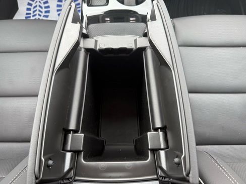 Used 2025 Buick Envision Avenir image 26