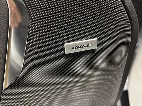 New 2026 Chevrolet Suburban LT image 11