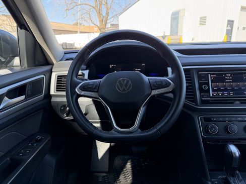 Used 2022 Volkswagen Atlas SE image 13