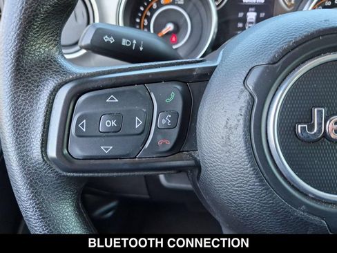Used 2023 Jeep Wrangler Unlimited Sport AWD/4WD image 17