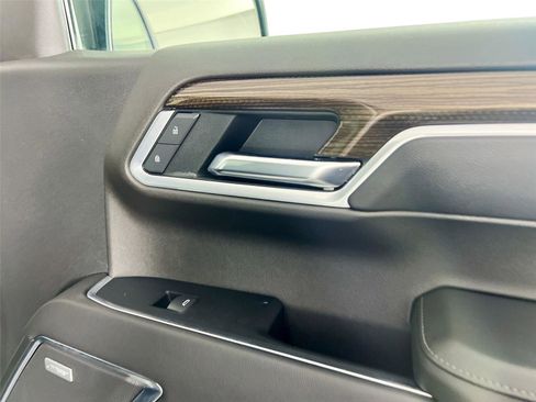 Used 2022 Chevrolet Silverado 1500 RST image 28