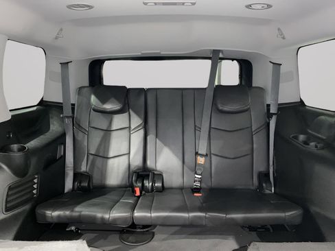 Used 2020 Cadillac Escalade Luxury RWD image 30