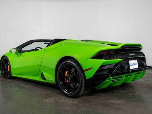 Used 2022 Lamborghini Huracan EVO image 6