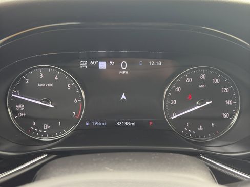 Used 2023 Buick Envision Avenir image 17