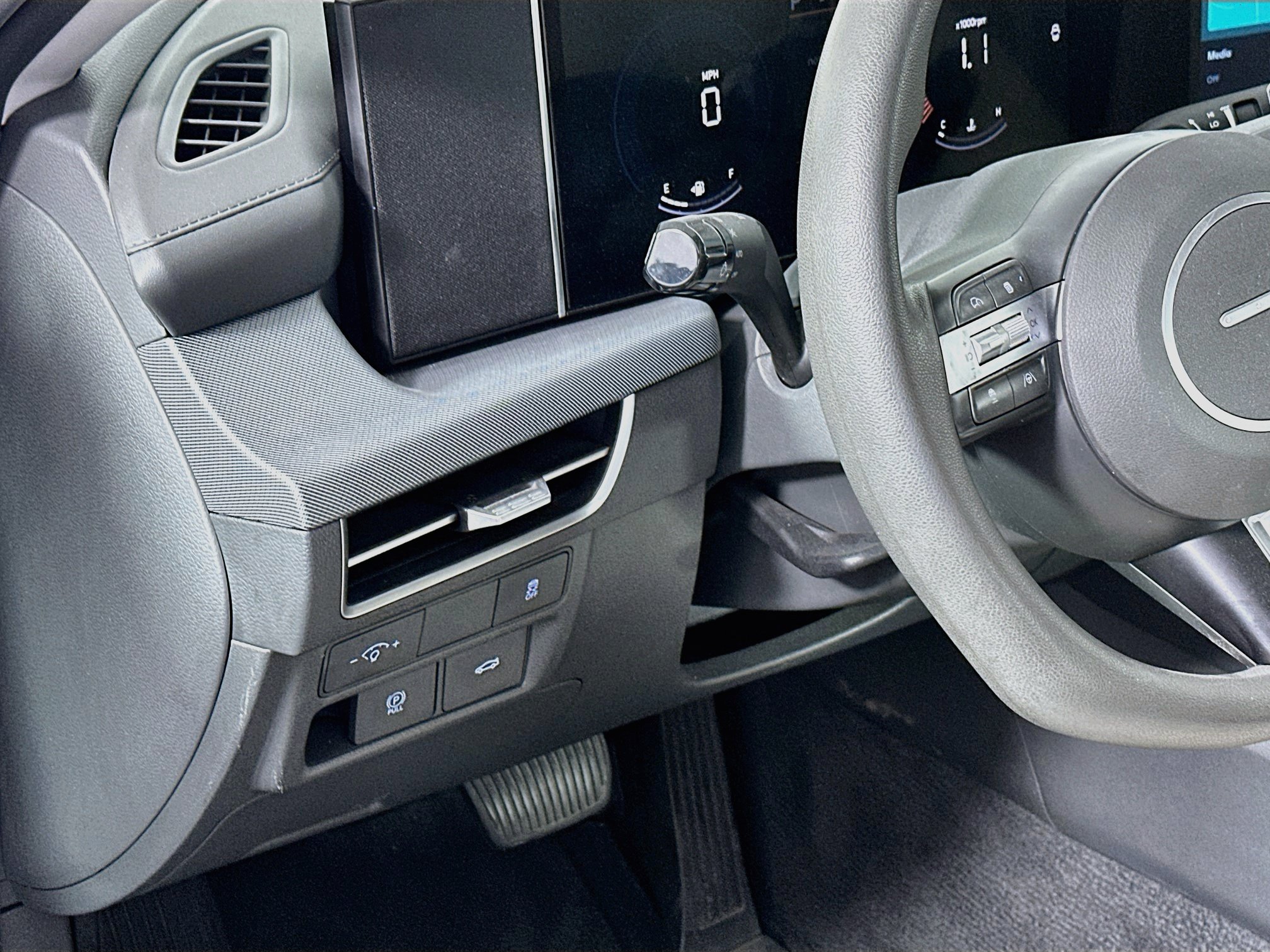 Used 2025 Hyundai Sonata SEL FWD image 17