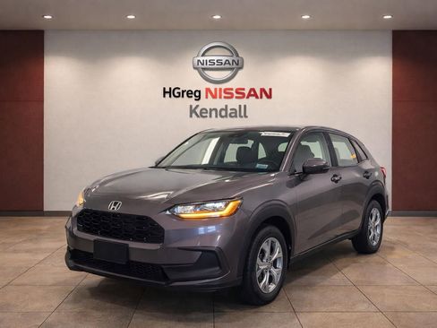 Used 2023 Honda HR-V LX image 3