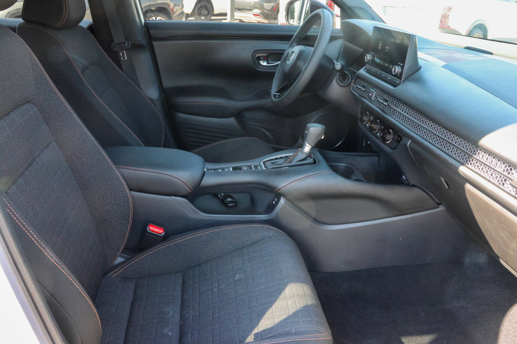 Used 2024 Honda HR-V Sport image 14