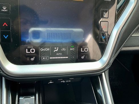 Used 2022 Subaru Legacy Premium image 15