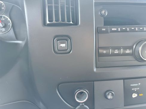 Used 2019 Chevrolet Express 2500 w/ Driver Convenience Package image 18