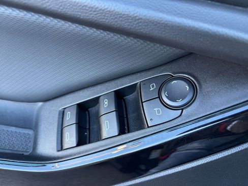 Used 2025 Chevrolet Equinox LT image 20