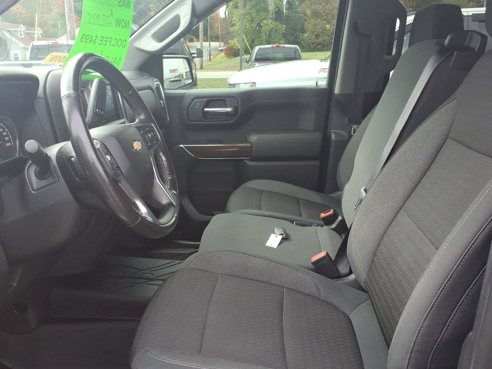 Used 2019 Chevrolet Silverado 1500 LT w/ True North Edition AWD/4WD image 7