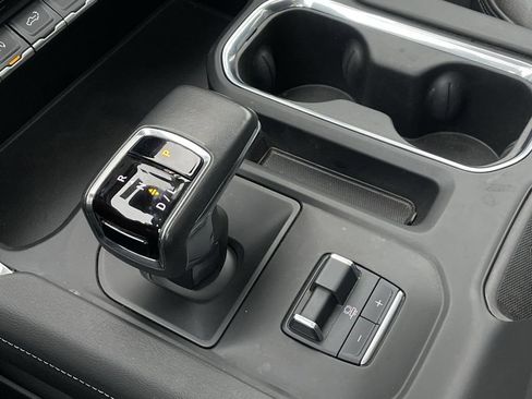 Used 2022 GMC Sierra 1500 Denali w/ Denali Reserve Package image 16