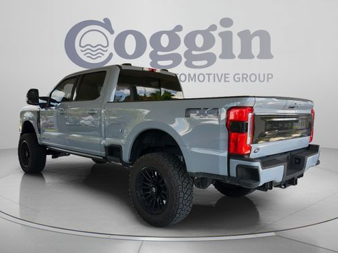 Used 2026 Ford F250 Platinum AWD/4WD image 3