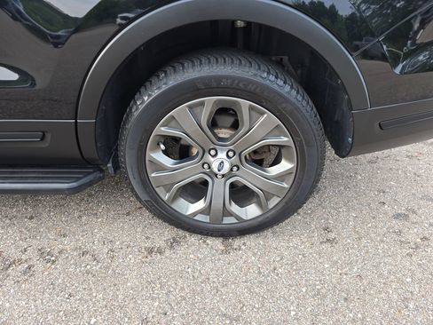 Used 2018 Ford Explorer Sport AWD/4WD image 38