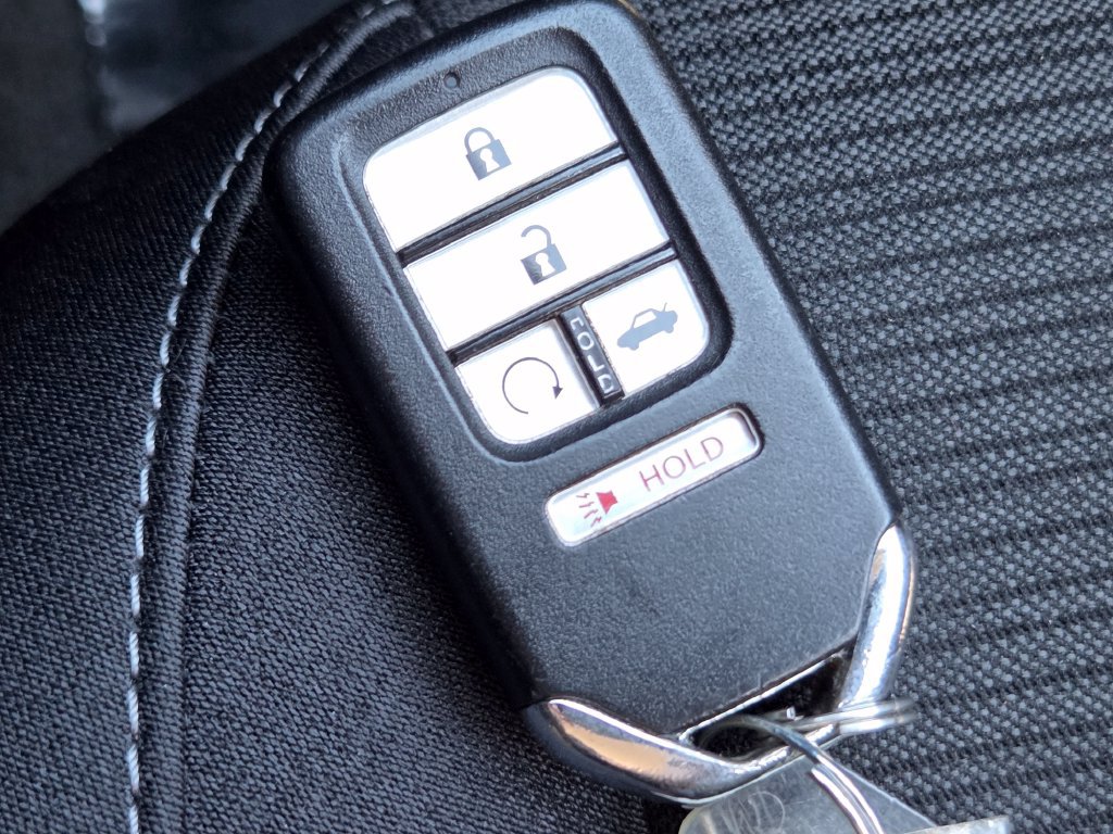 Certified 2020 Honda Insight EX image 37
