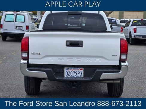 Used 2022 Toyota Tacoma SR5 AWD/4WD image 9
