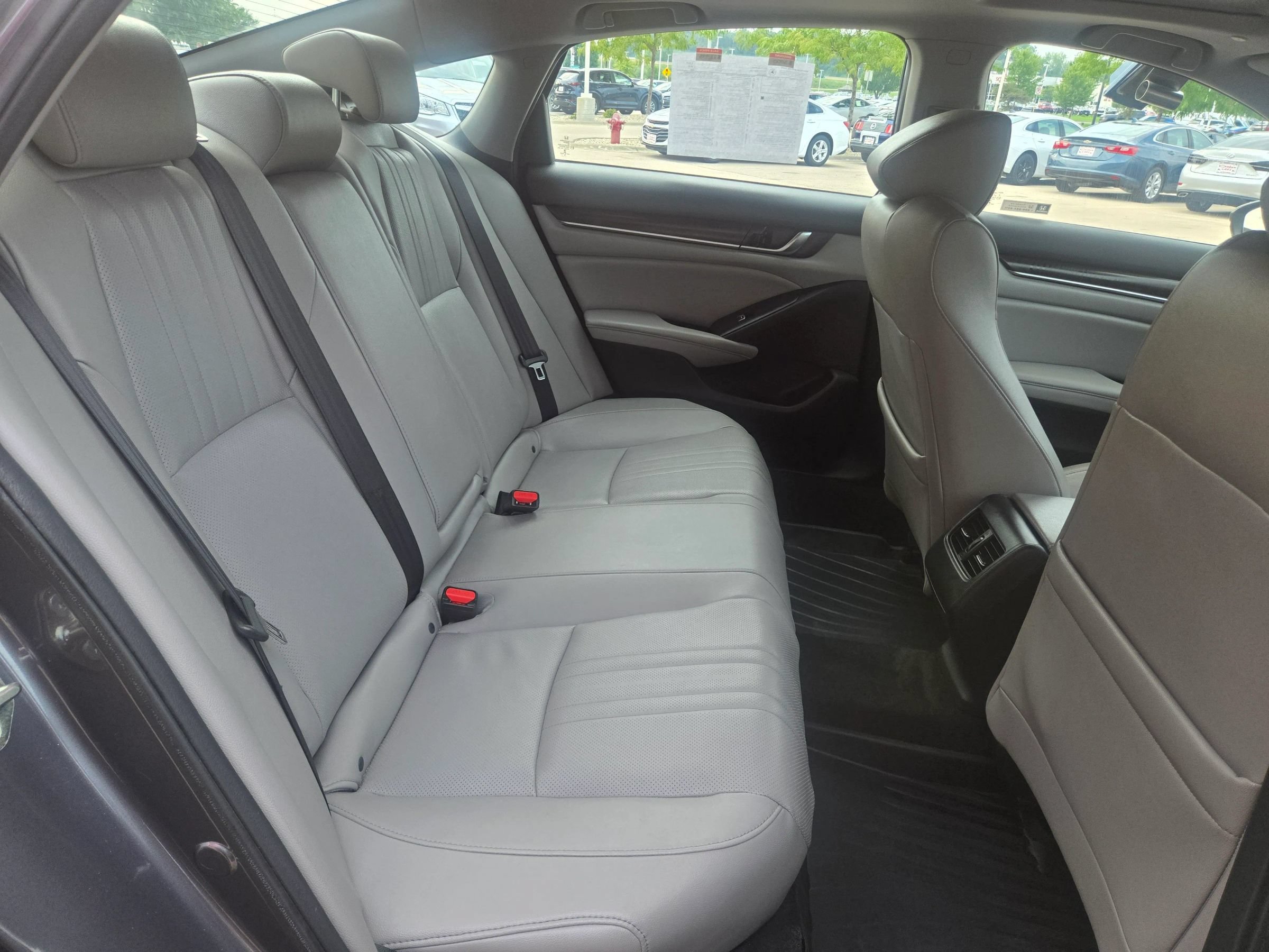 Used 2019 Honda Accord EX-L image 7