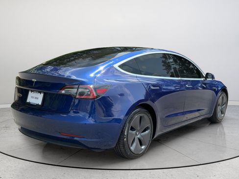 Used 2020 Tesla Model 3 Standard Range Plus RWD image 6