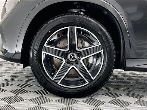 Used 2026 Mercedes-Benz GLC 300 image 8