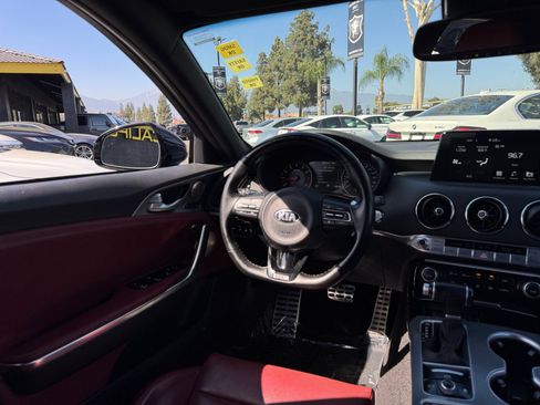 Used 2021 Kia Stinger GT1 RWD image 17