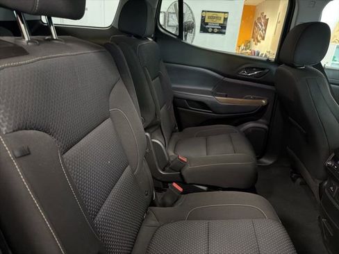 Certified 2023 GMC Acadia SLE w/ Driver Convenience Package image 31