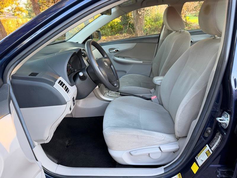 Used 2011 Toyota Corolla LE FWD image 10