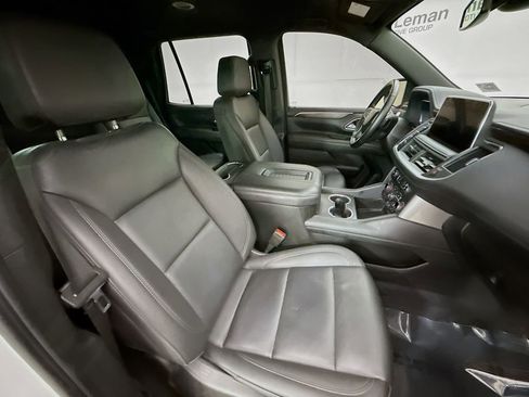 Used 2024 Chevrolet Tahoe Z71 w/ Luxury Package AWD/4WD image 33