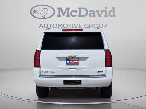 Used 2017 Chevrolet Suburban Premier RWD image 5