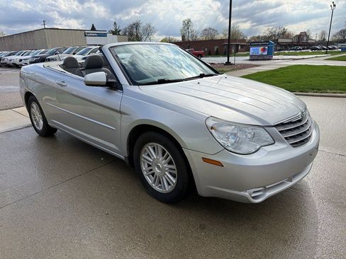 Used 2008 Chrysler Sebring Touring image 3